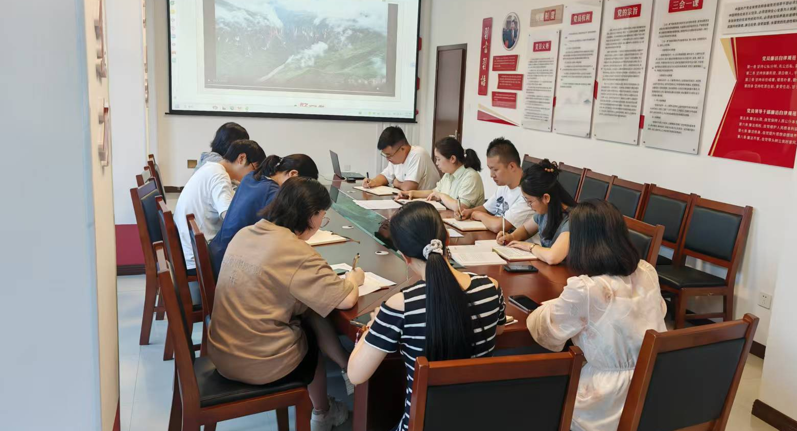 1758524367440084447.png 1758524367440084447.png